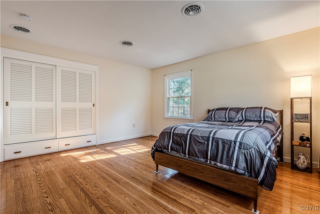 12 Slaytonbush Lane, New Hartford, New York image 49