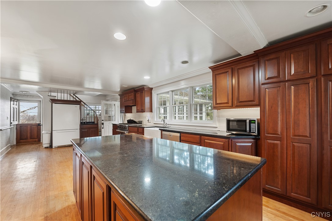 4240 Sweet Road, Pompey, New York image 14