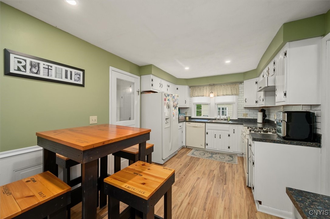 408 Elm Street, Manlius, New York image 12