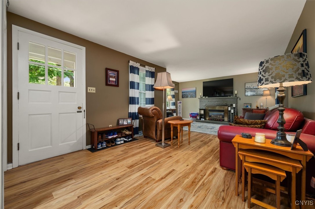 408 Elm Street, Manlius, New York image 4