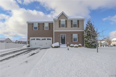 Homes For Sale - 8625 Alizarin Avenue<br/> Cicero, NY 13039