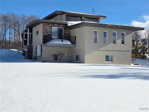 Homes For Sale - 10030 Hillside Terrace<br/> Marcy, NY 13403