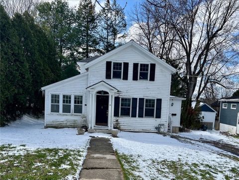 26 E Elizabeth Street Skaneateles NY 13152