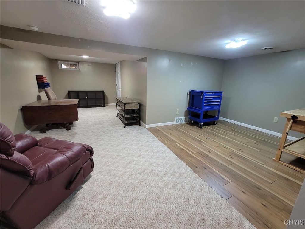 8212 Beehive Circle, Clay, New York image 19