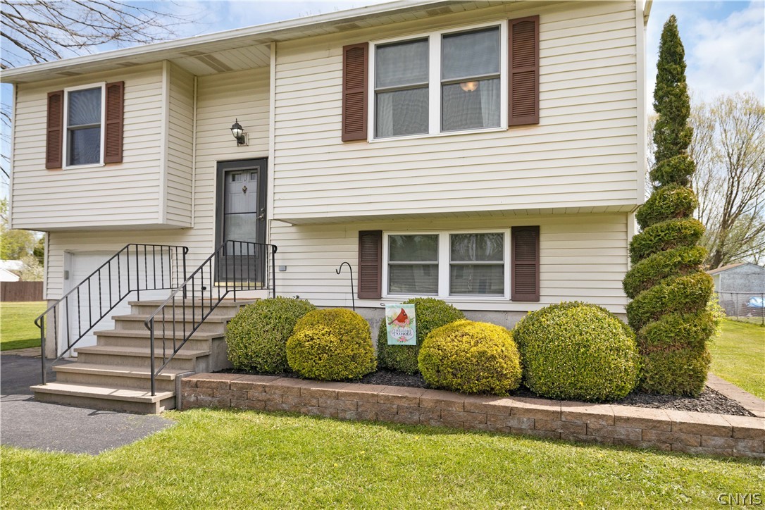 83 Ripplebrook Lane