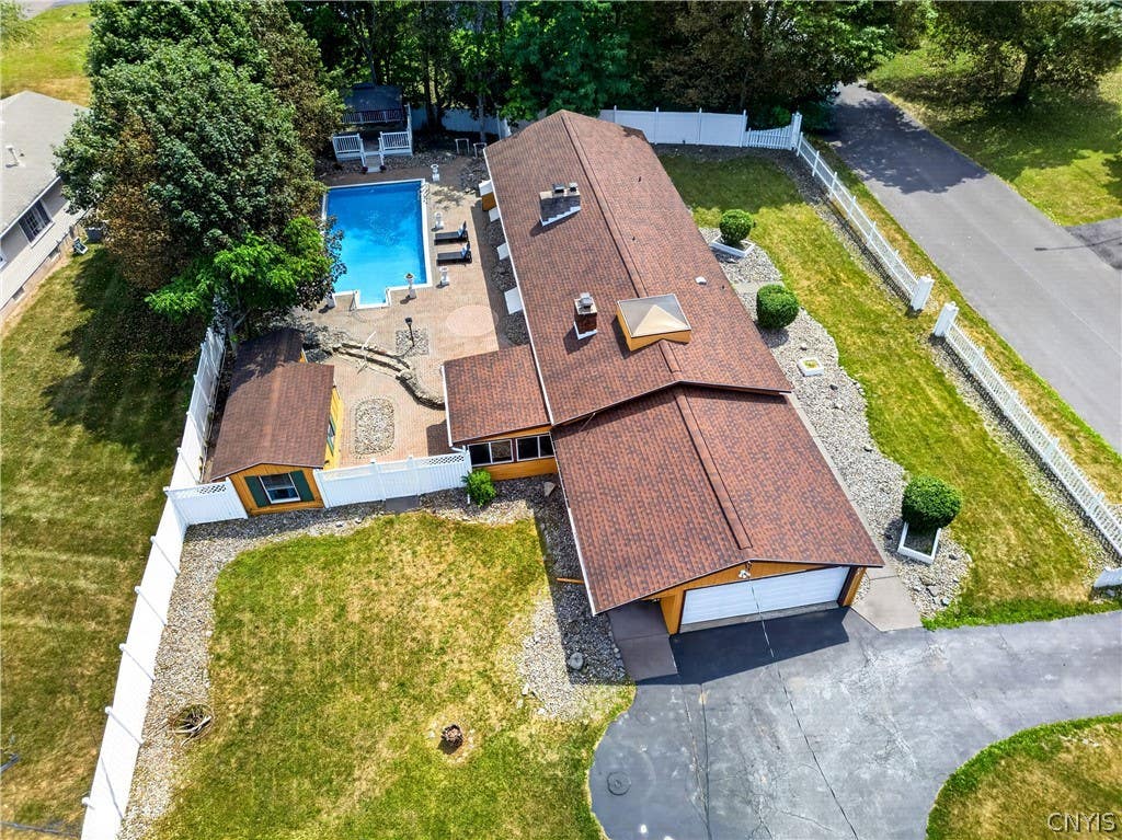 Photo of 101 Andrews Road, DeWitt, NY 13214 (MLS # S1700755)