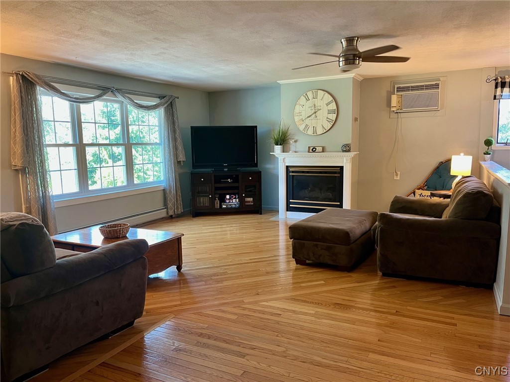 Hastings, New York 13036, United States, 6 Bedrooms Bedrooms, ,5 BathroomsBathrooms,Residential,Active,190324