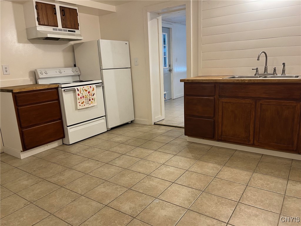 Hastings, New York 13036, United States, 6 Bedrooms Bedrooms, ,5 BathroomsBathrooms,Residential,Active,190324