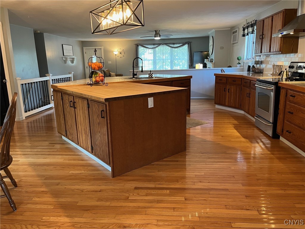 Hastings, New York 13036, United States, 6 Bedrooms Bedrooms, ,5 BathroomsBathrooms,Residential,Active,190324