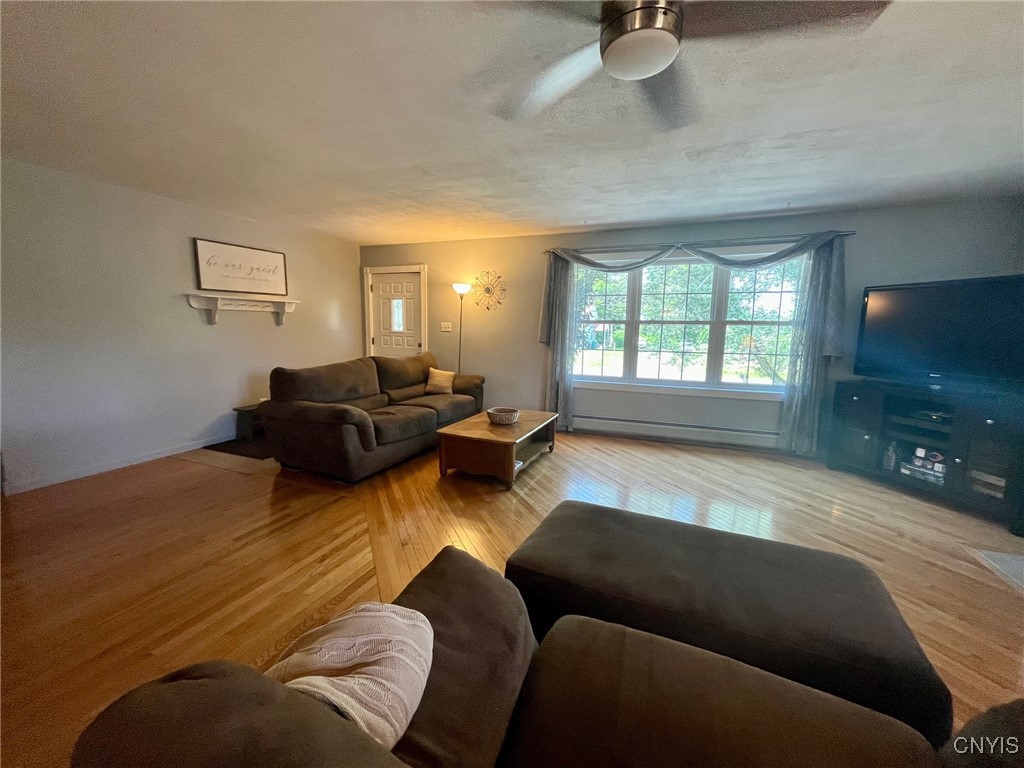 Hastings, New York 13036, United States, 6 Bedrooms Bedrooms, ,5 BathroomsBathrooms,Residential,Active,190324