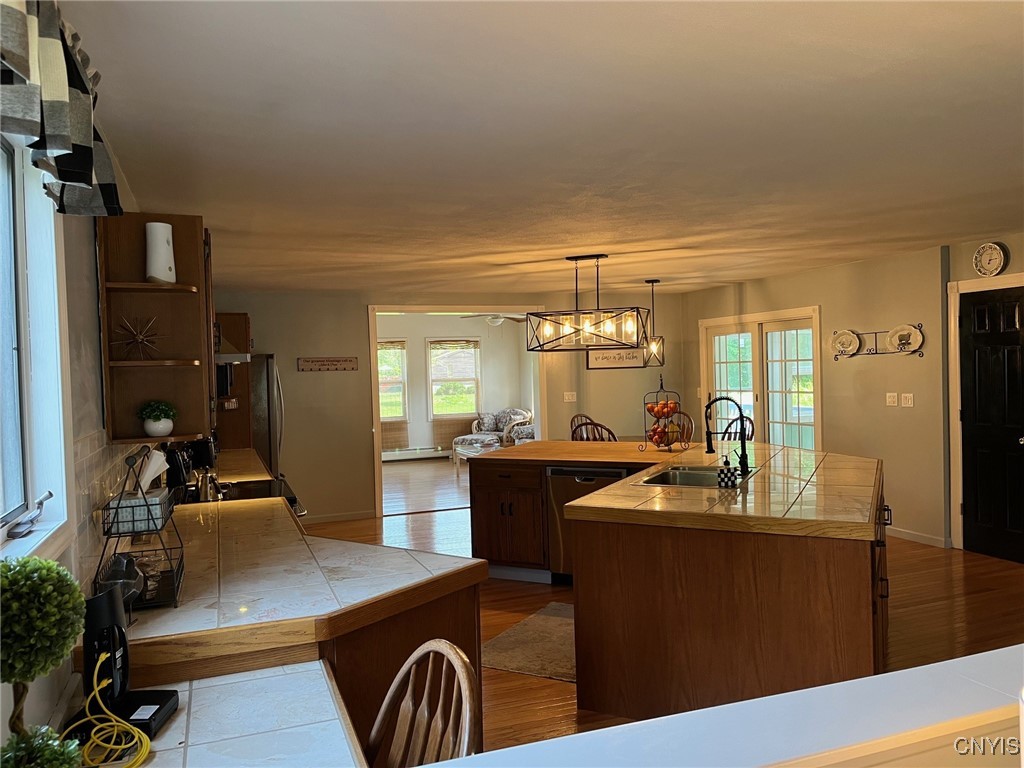 Hastings, New York 13036, United States, 6 Bedrooms Bedrooms, ,5 BathroomsBathrooms,Residential,Active,190324