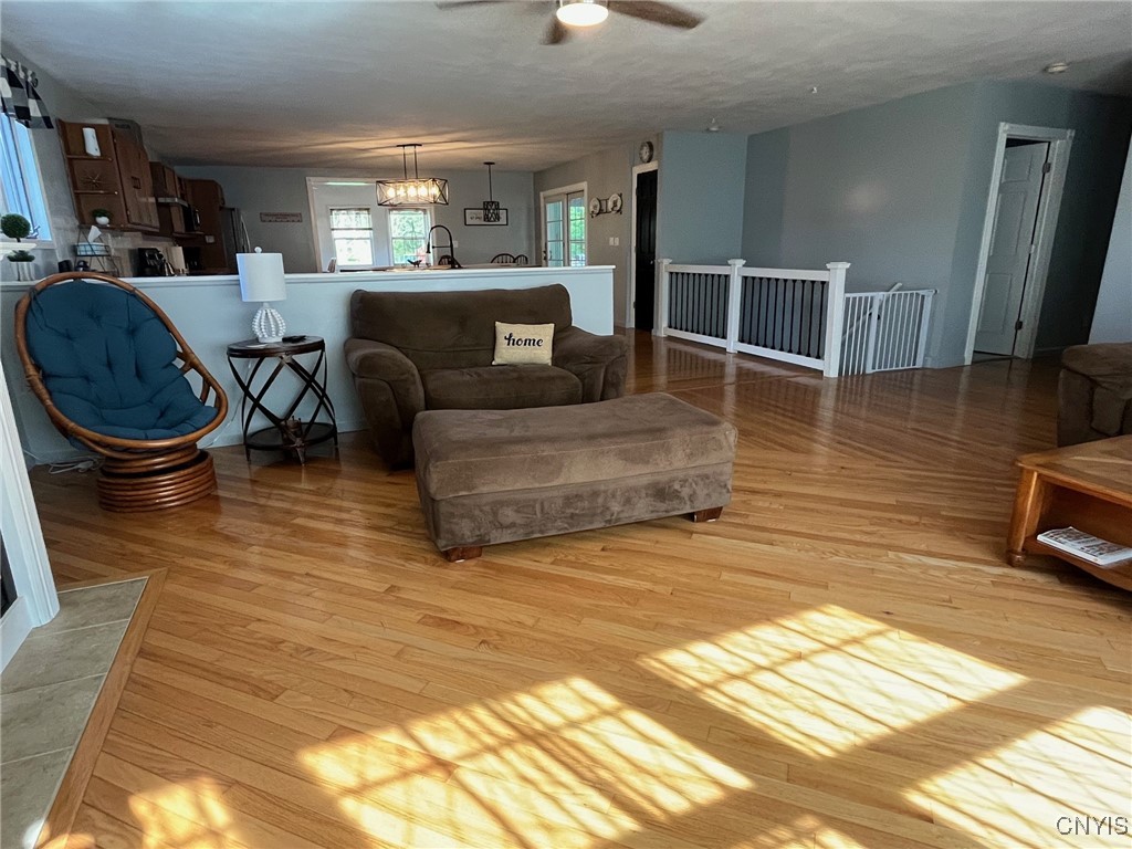 Hastings, New York 13036, United States, 6 Bedrooms Bedrooms, ,5 BathroomsBathrooms,Residential,Active,190324