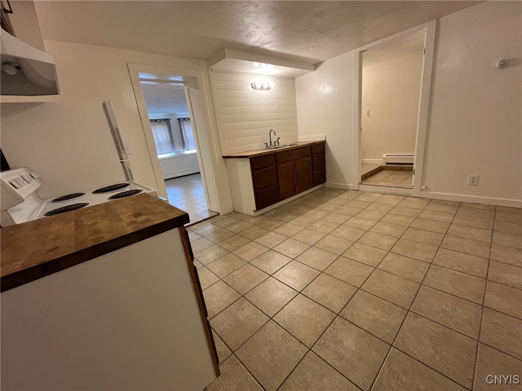 Hastings, New York 13036, United States, 6 Bedrooms Bedrooms, ,5 BathroomsBathrooms,Residential,Active,190324