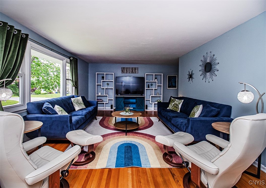 106 Peterson Drive, Camillus, New York image 4