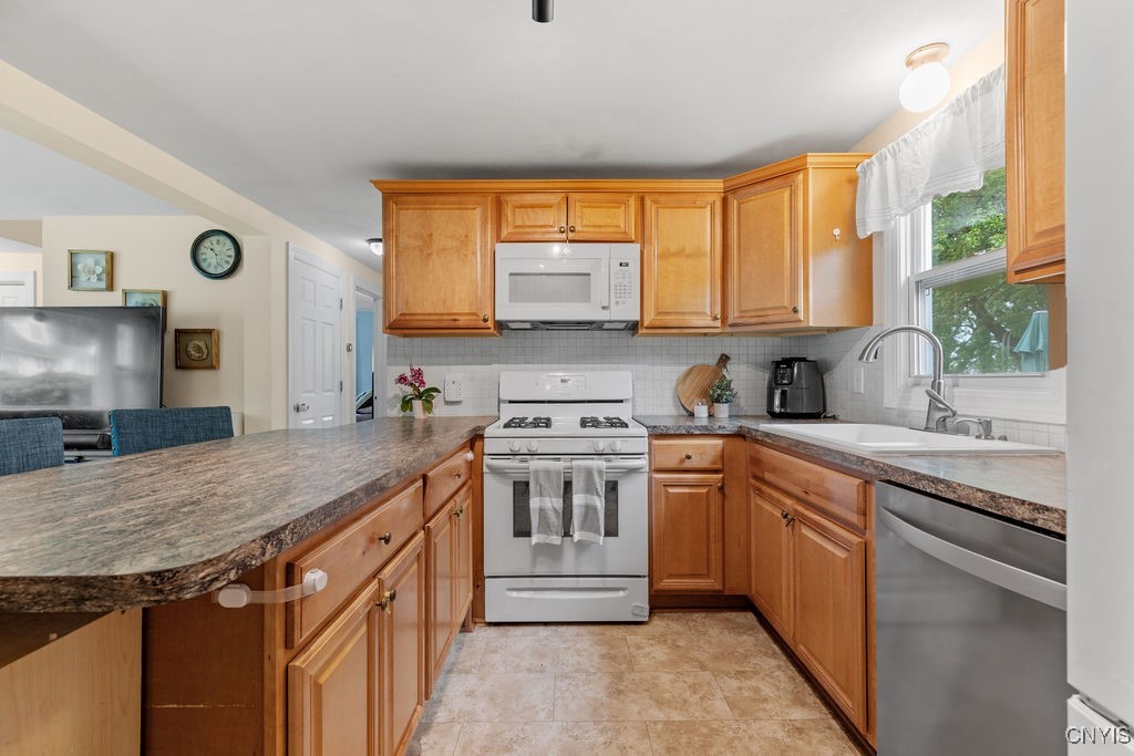 117 Terrace Drive, Camillus, New York image 10
