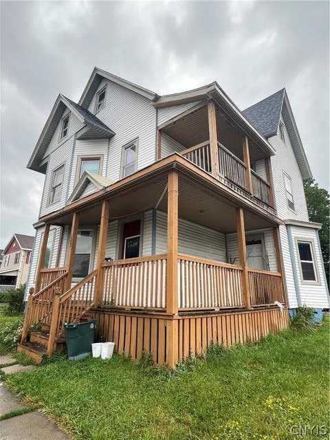 Photo of 1223 West Street, Utica, NY 13501 (MLS # S1708614)