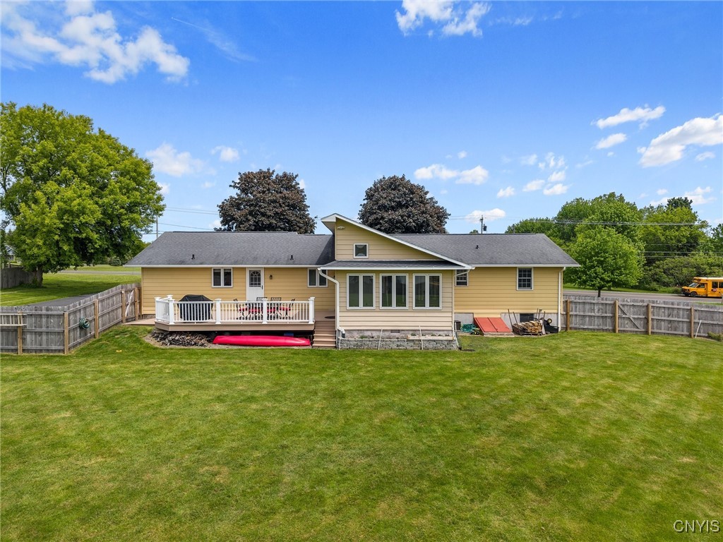 6589 Winchell Road, Camillus, New York image 4