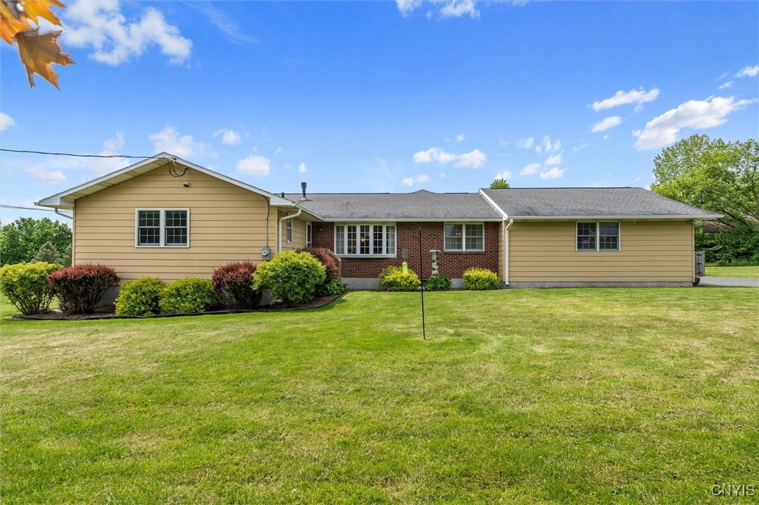 6589 Winchell Road, Camillus, New York image 2