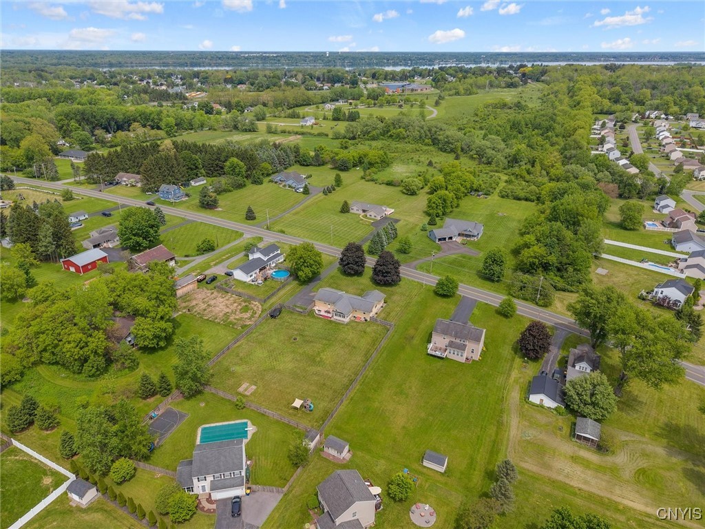 6589 Winchell Road, Camillus, New York image 42