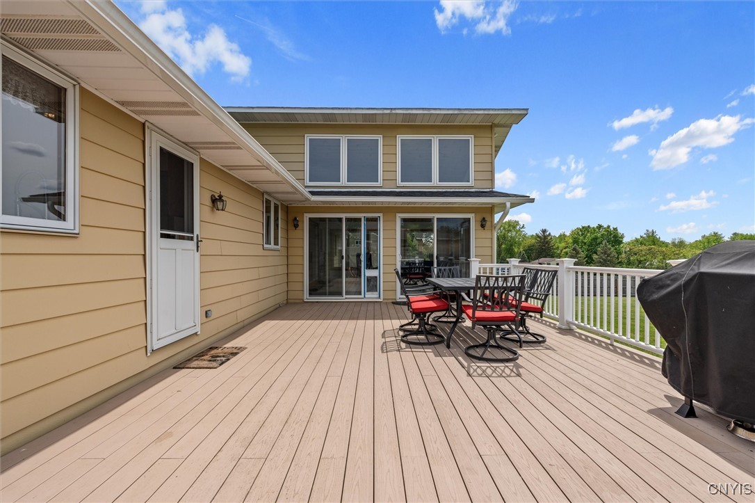 6589 Winchell Road, Camillus, New York image 38