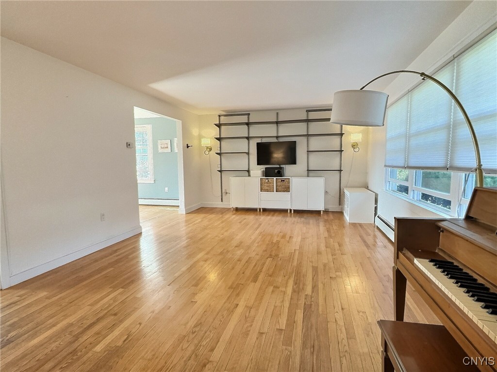 Cortlandville, New York 13045, United States, 5 Bedrooms Bedrooms, ,4 BathroomsBathrooms,Residential,Active,180298