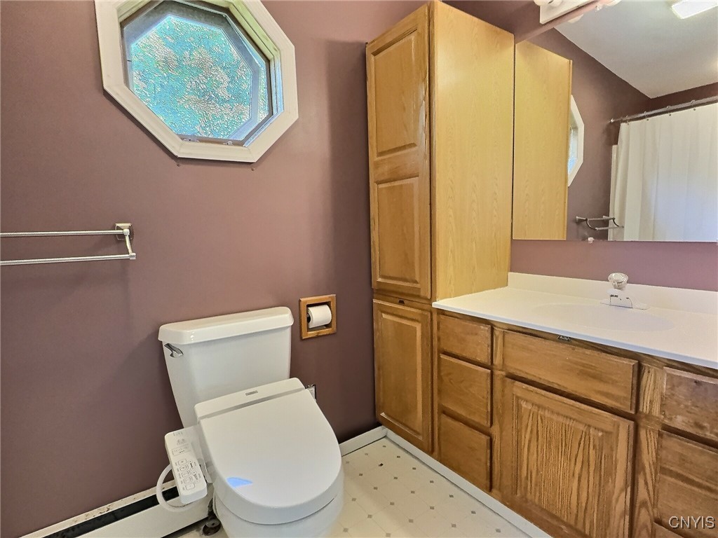 Cortlandville, New York 13045, United States, 5 Bedrooms Bedrooms, ,4 BathroomsBathrooms,Residential,Active,180298