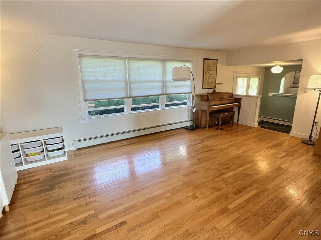 Cortlandville, New York 13045, United States, 5 Bedrooms Bedrooms, ,4 BathroomsBathrooms,Residential,Active,180298