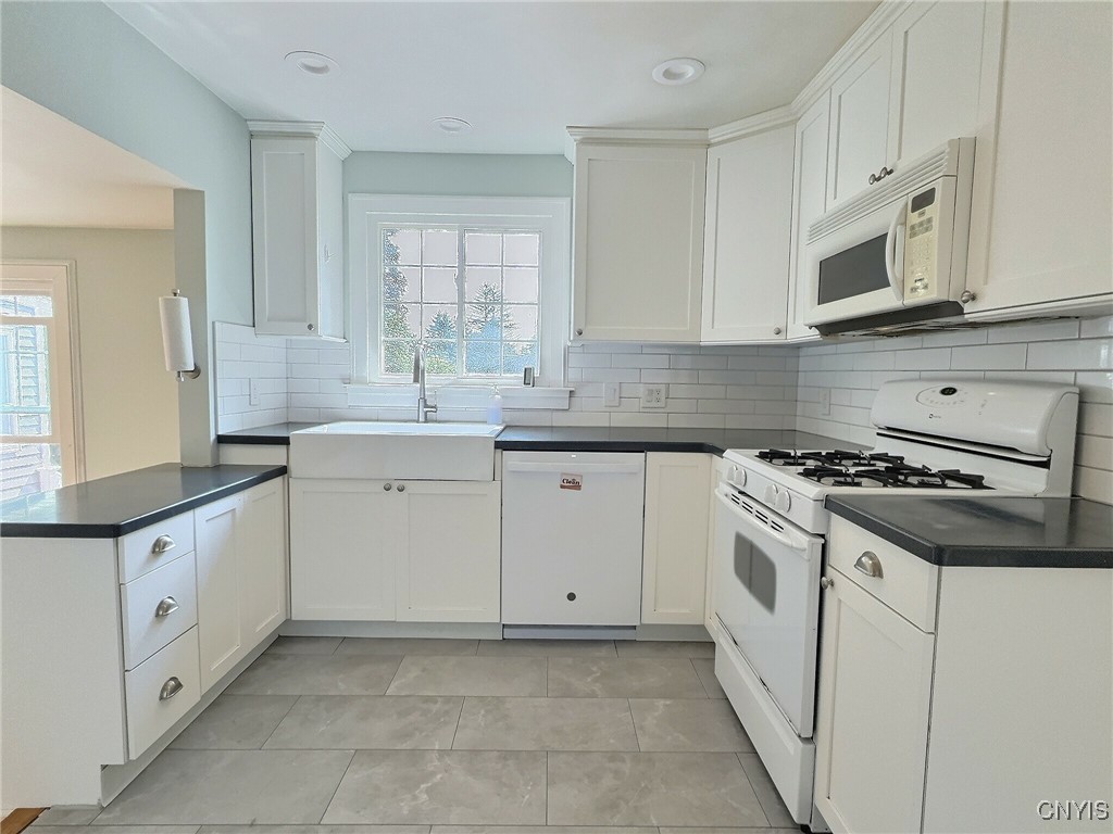 Cortlandville, New York 13045, United States, 5 Bedrooms Bedrooms, ,4 BathroomsBathrooms,Residential,Active,180298