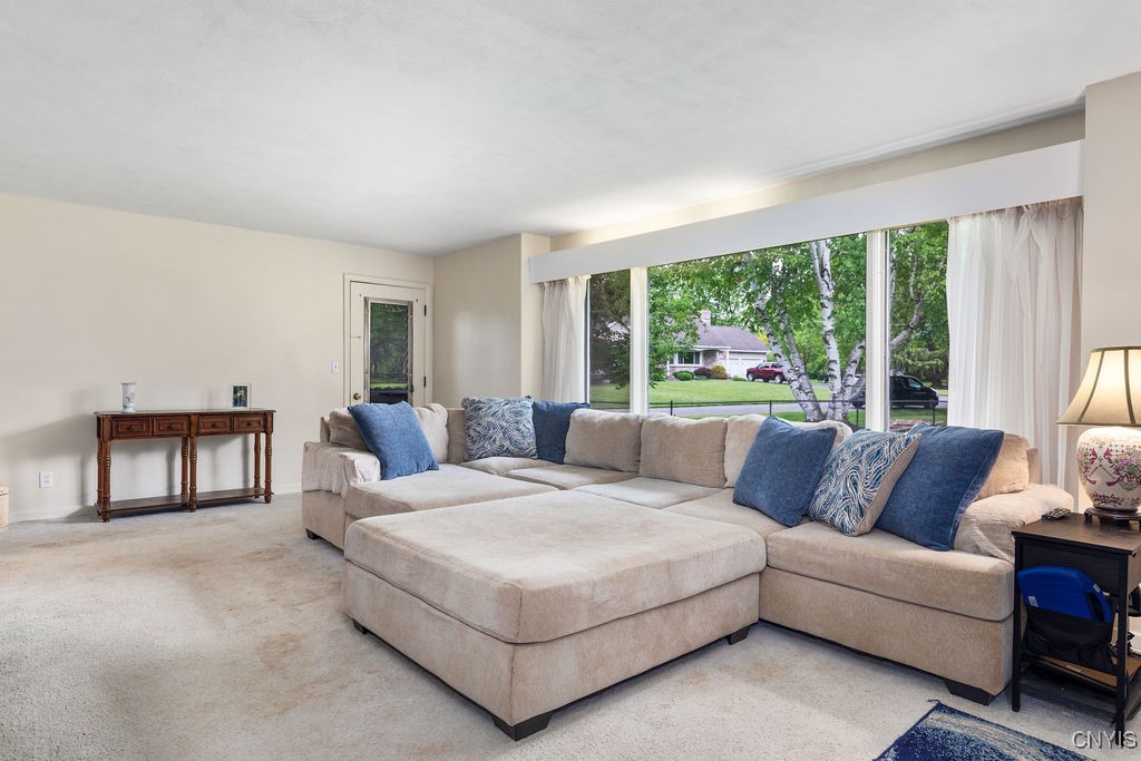 7958 Vernon Road, Cicero, New York image 13