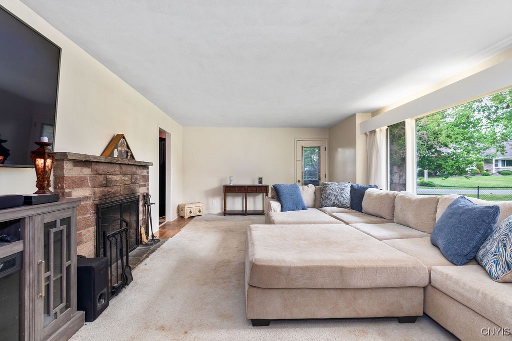 7958 Vernon Road, Cicero, New York image 14