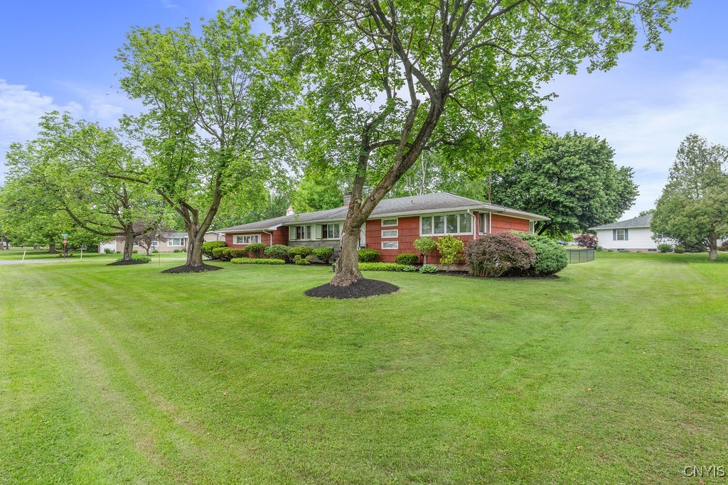 7958 Vernon Road, Cicero, New York image 11