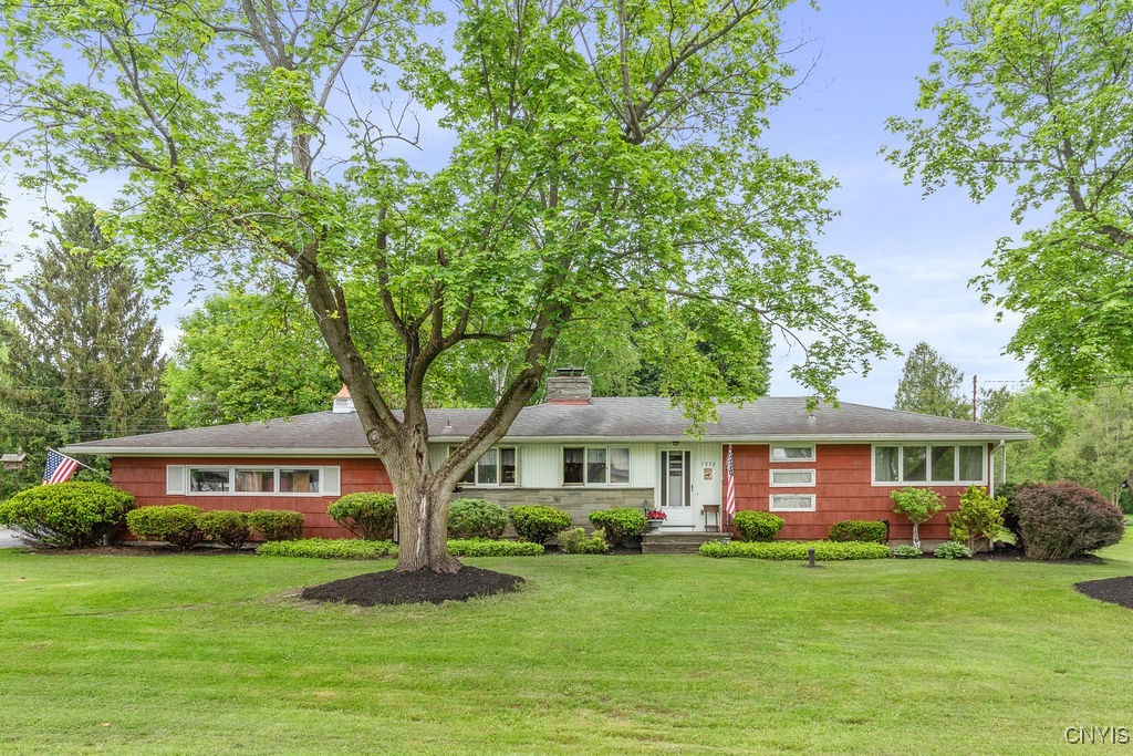 7958 Vernon Road, Cicero, New York image 2