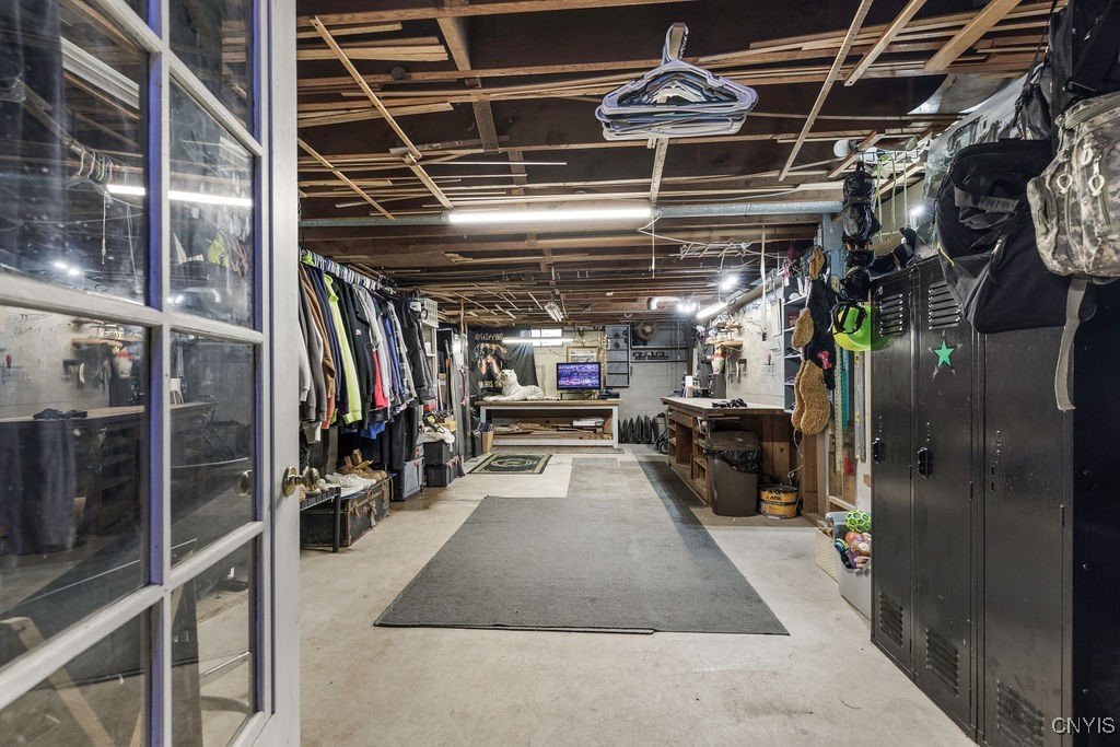 7958 Vernon Road, Cicero, New York image 30