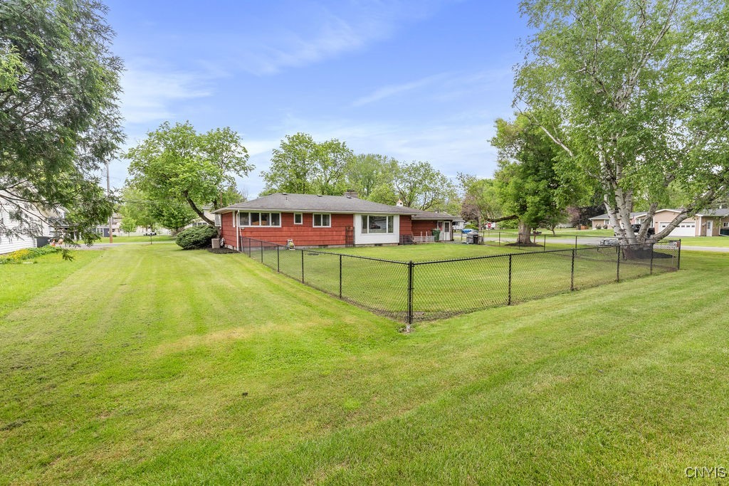 7958 Vernon Road, Cicero, New York image 7