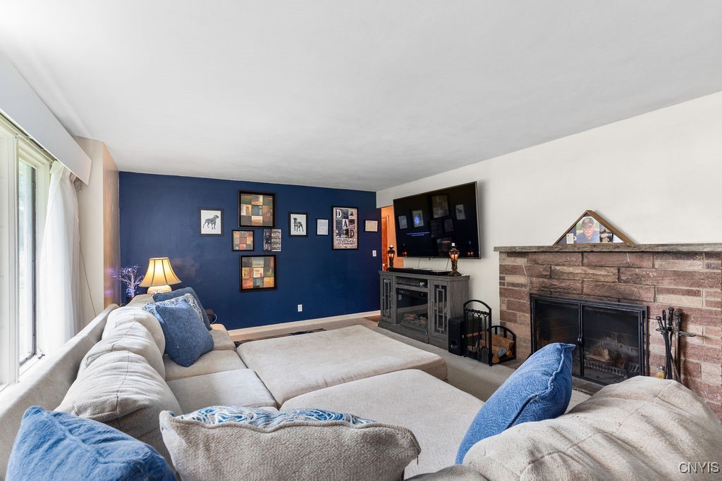 7958 Vernon Road, Cicero, New York image 12