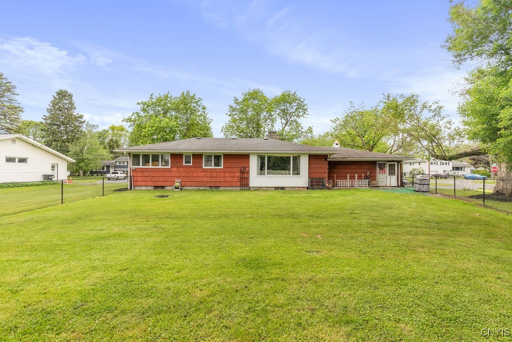 7958 Vernon Road, Cicero, New York image 8