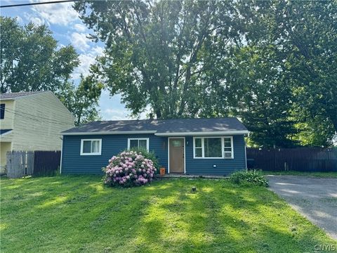 Homes For Rent - 7891 Areopagitica Avenue<br/> Cicero, NY 13030