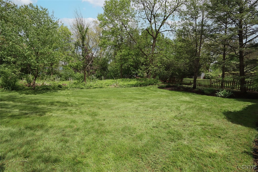 7643 Somerset Lane, Manlius, New York image 45