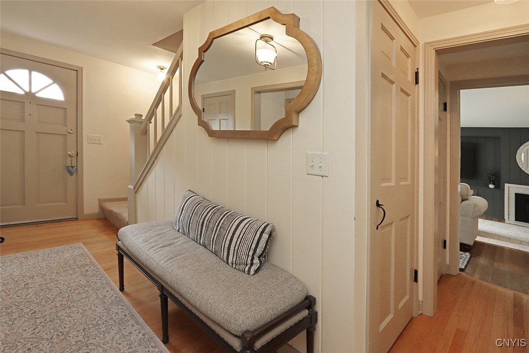 7643 Somerset Lane, Manlius, New York image 2