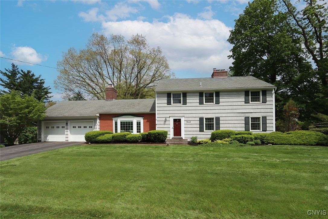 7643 Somerset Lane, Manlius, New York image 1