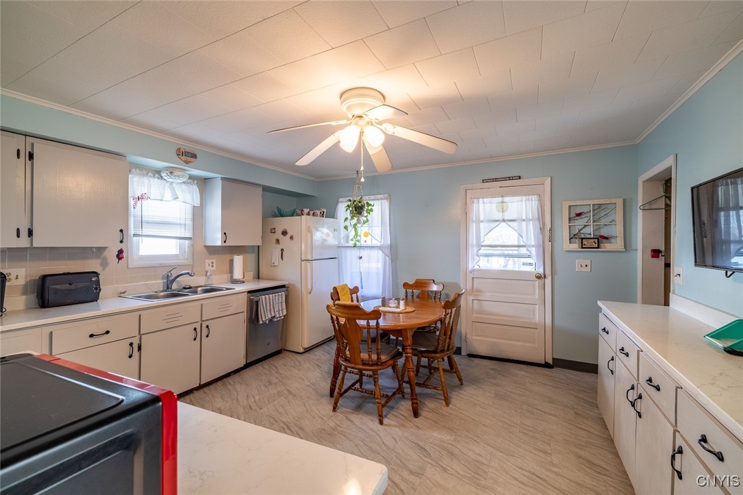 358 Green Street, Syracuse, New York image 7