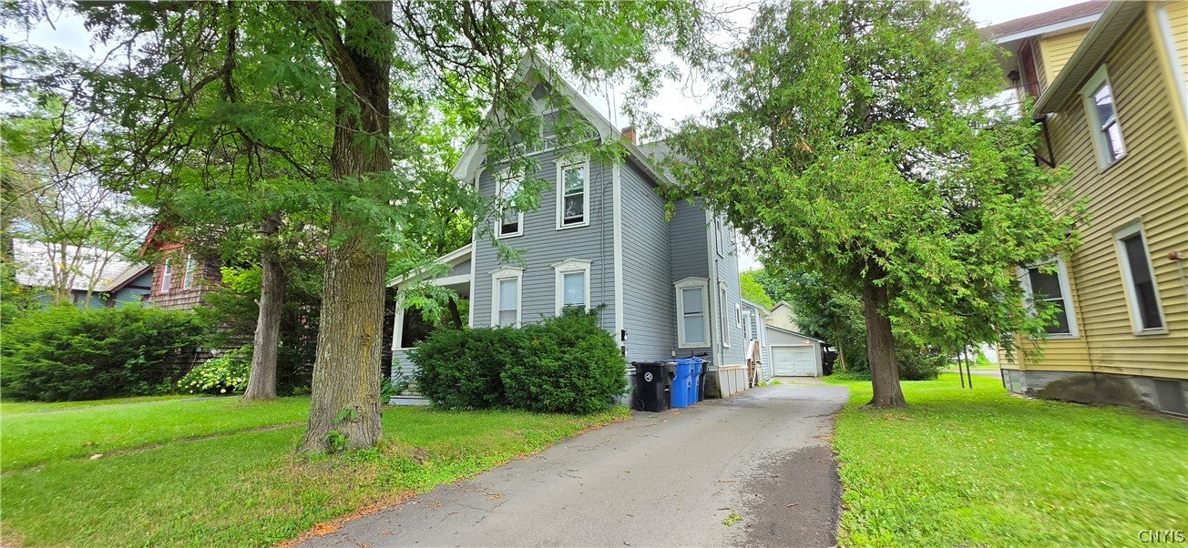 151 Tompkins Street