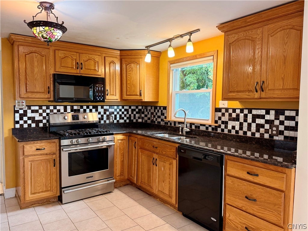 2643 Remington Road