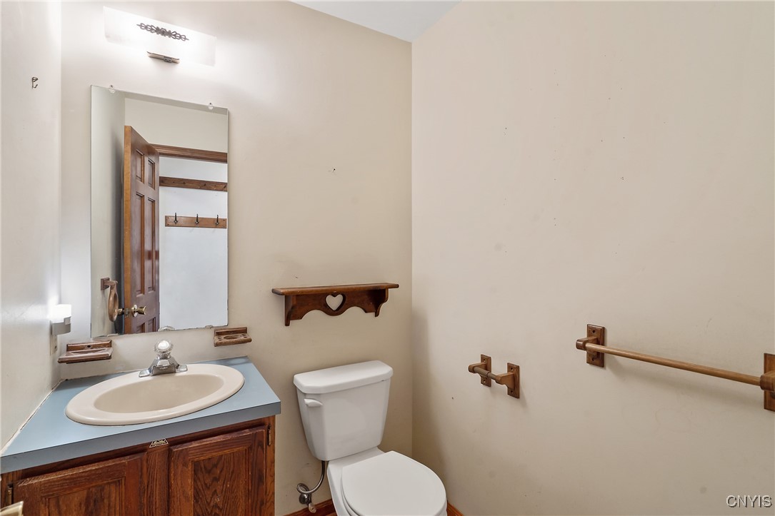 9478 Hawkeye Drive, Cicero, New York image 16