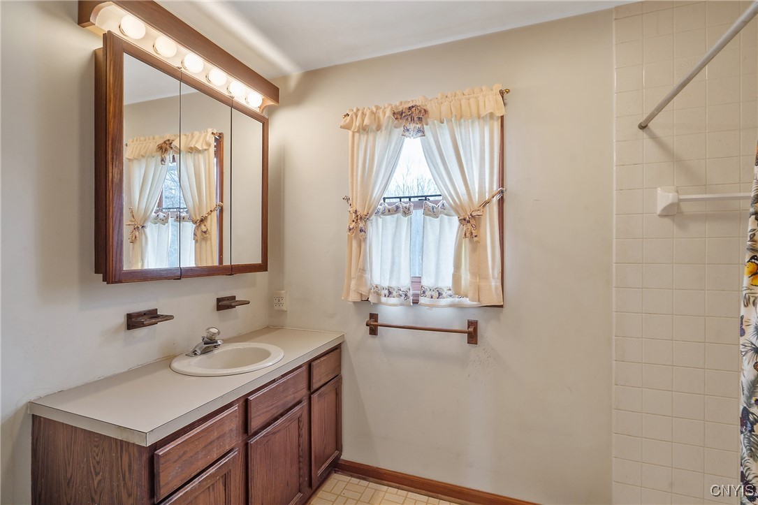 9478 Hawkeye Drive, Cicero, New York image 28