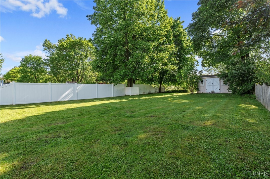 210 N Hoopes Avenue, Auburn, New York image 33