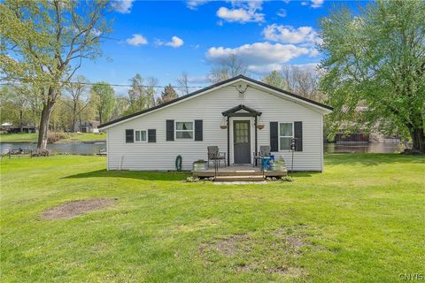 Homes For Sale - 4394 Riverview Road<br/> Clay, NY 13029