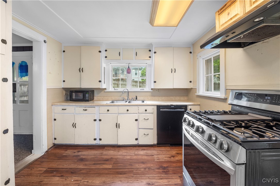 32 S Hamilton Street, Elbridge, New York image 13