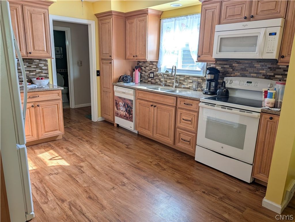Photo of 20 Overbrook Avenue, Binghamton, NY 13903 (MLS # S1677961)