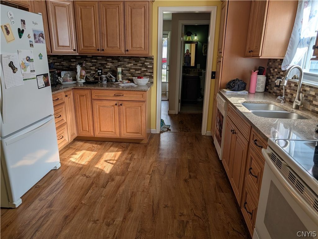 Photo of 20 Overbrook Avenue, Binghamton, NY 13903 (MLS # S1677961)